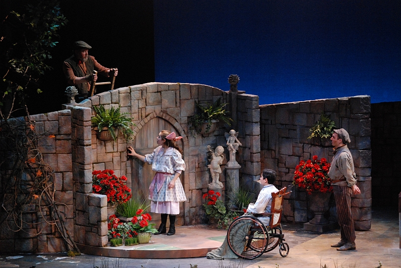 DSC_0081.JPG - Photo by Tony Paradiso.